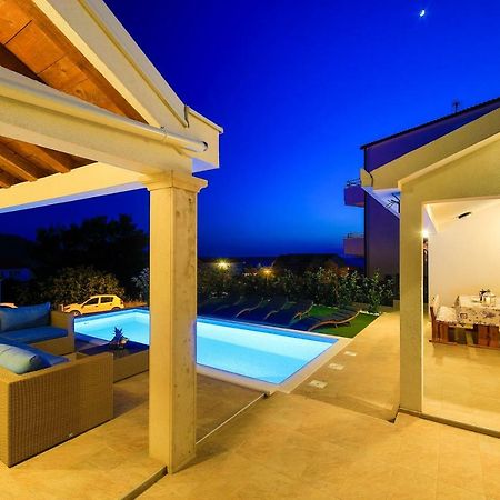 Villa Eni Primošten Exteriör bild