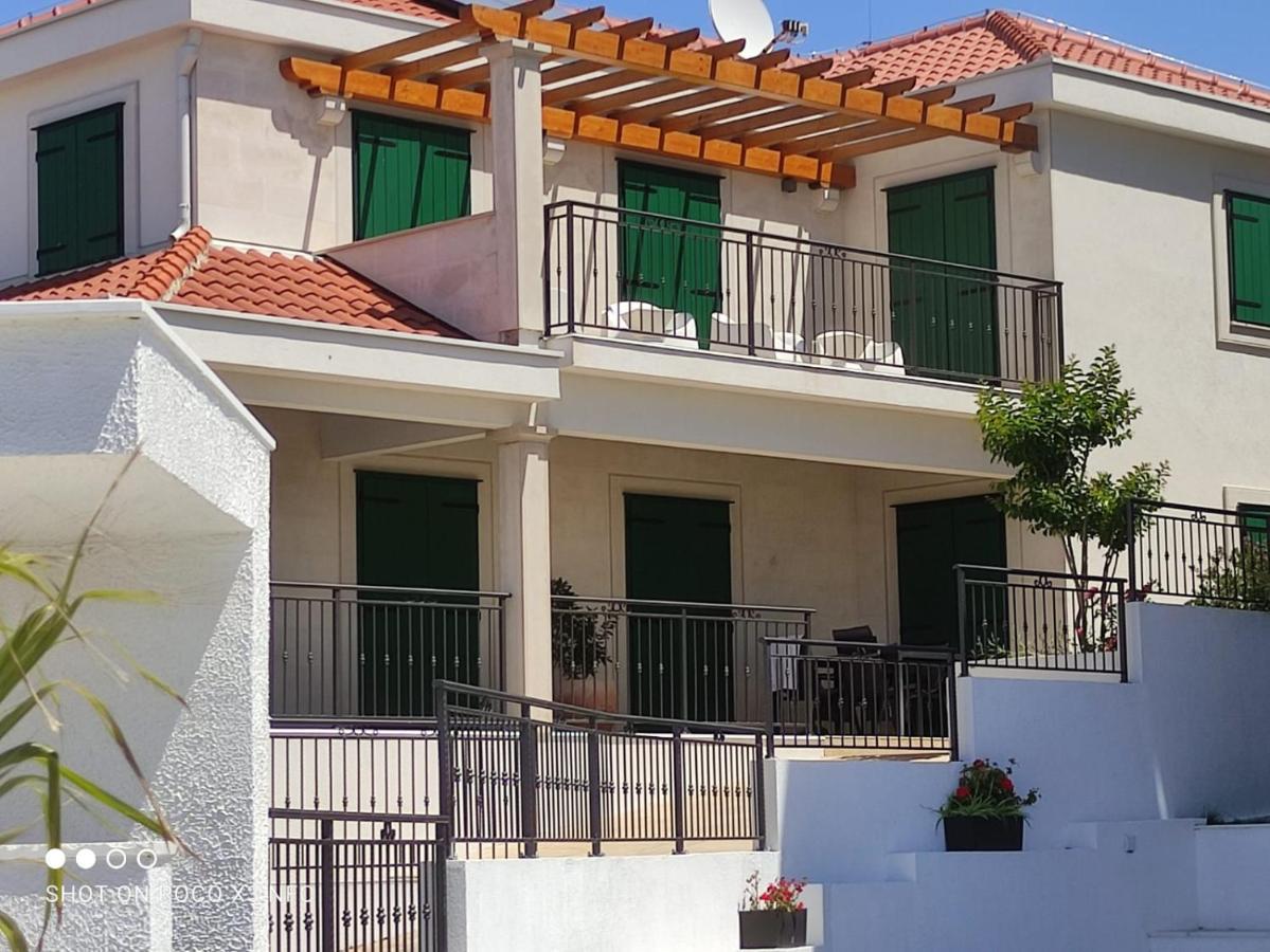 Villa Eni Primošten Exteriör bild