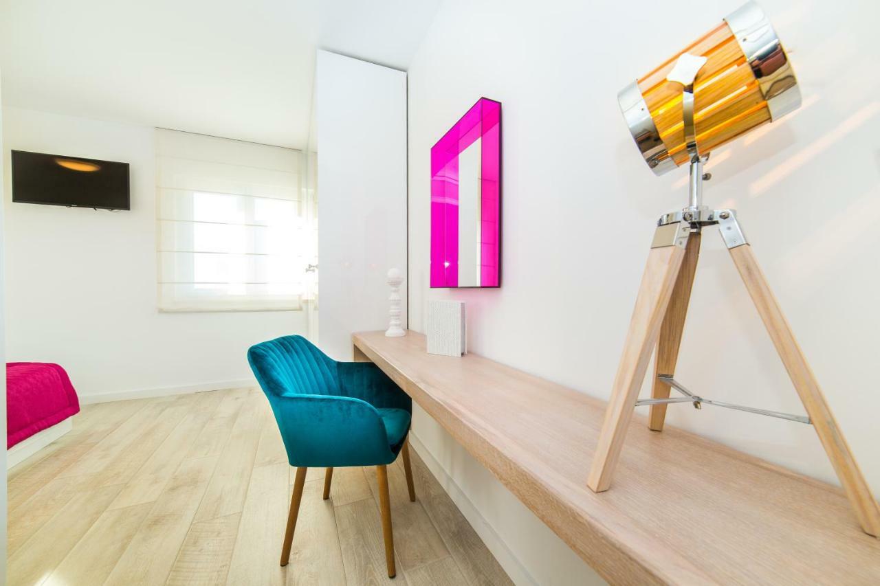 Villa Eni Primošten Exteriör bild
