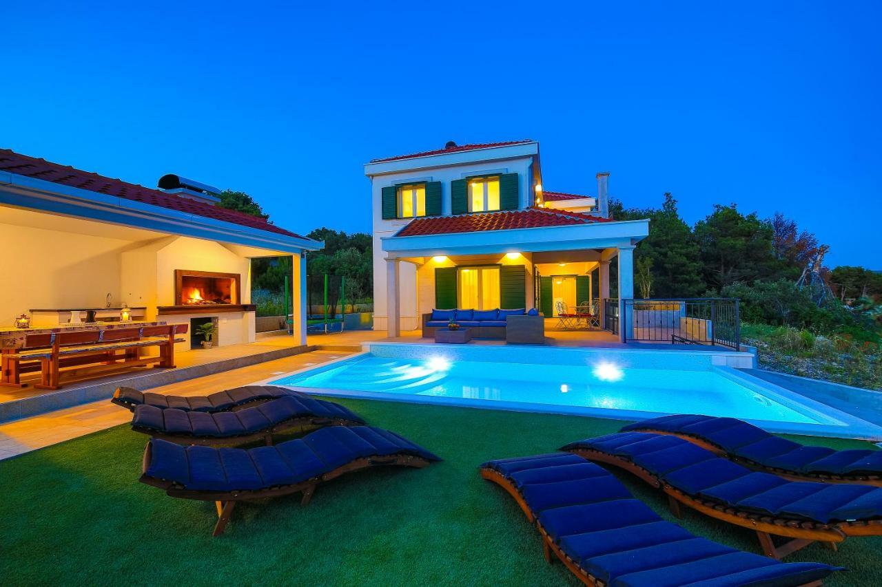 Villa Eni Primošten Exteriör bild