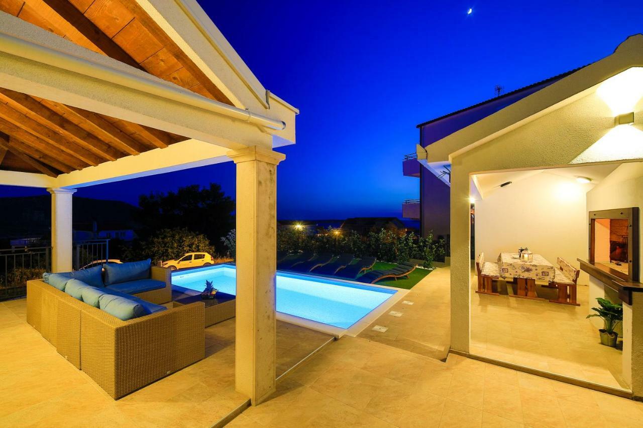 Villa Eni Primošten Exteriör bild